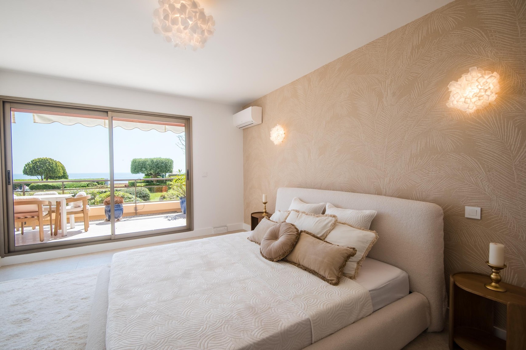 Living room apartment mont boron